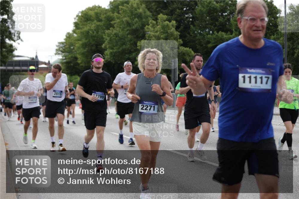 29.06.2025 - hella hamburg halbmarathon Jannik Wohlers http://msf.ph/oto/8167188 29.06.2025 10:20:59 Lombardsbrücke 1028, 1401, 2271, 2635, 2815, 2956, 3122, 3770, 3817, 3825, 3826, 4697, 4786, 5373, 5395, 5412, 5493, 6103, 6844, 7375, 7522, 7553, 7781, 8095, 8844, 9100, 9499, 9501, 9532, 9624, 10374, 10921, 11117, 11610, 11775, 12018, 12368, 13093, 13584, 14118, 14499, 14519, 14664, 14809, 14819, 15267, 15387, 15404, 15603, 15752, 15869, 16107, 16586, 16600, 17341, 17799, 17961, 17969, 18170, 18378, 18809, 19012 meine-sportfotos.de