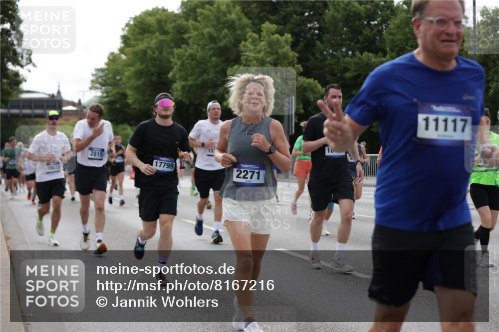 29.06.2025 - hella hamburg halbmarathon Jannik Wohlers http://msf.ph/oto/8167216 29.06.2025 10:20:59 Lombardsbrücke 1028, 1401, 2271, 2635, 2815, 2956, 3122, 3770, 3817, 3825, 3826, 4697, 4786, 5373, 5395, 5412, 5493, 6103, 6844, 7375, 7522, 7553, 7781, 8095, 8844, 9100, 9499, 9501, 9532, 9624, 10374, 10921, 11117, 11610, 11775, 12018, 12368, 13093, 13584, 14118, 14499, 14519, 14664, 14809, 14819, 15267, 15387, 15404, 15603, 15752, 15869, 16107, 16586, 16600, 17341, 17799, 17961, 17969, 18170, 18378, 18809, 19012 meine-sportfotos.de