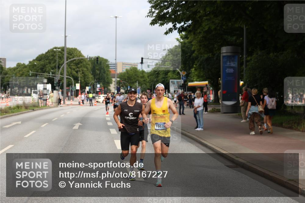 29.06.2025 - hella hamburg halbmarathon Yannick Fuchs http://msf.ph/oto/8167227 29.06.2025 10:22:55 20KM 1122, 2203, 4678, 5367, 7651, 8731, 10106, 10655, 13941, 14757, 15576, 15583, 16377, 17354, 17893, 18567, 18832, 19114 meine-sportfotos.de