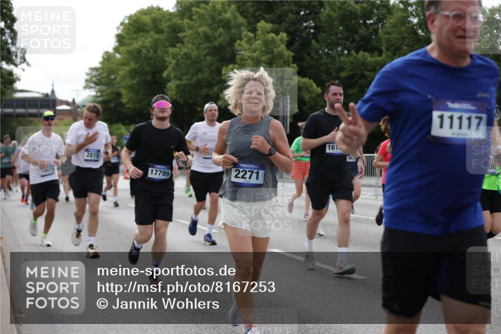 29.06.2025 - hella hamburg halbmarathon Jannik Wohlers http://msf.ph/oto/8167253 29.06.2025 10:20:59 Lombardsbrücke 1028, 1401, 2271, 2635, 2815, 2956, 3122, 3770, 3817, 3825, 3826, 4697, 4786, 5373, 5395, 5412, 5493, 6103, 6844, 7375, 7522, 7553, 7781, 8095, 8844, 9100, 9499, 9501, 9532, 9624, 10374, 10921, 11117, 11610, 11775, 12018, 12368, 13093, 13584, 14118, 14499, 14519, 14664, 14809, 14819, 15267, 15387, 15404, 15603, 15752, 15869, 16107, 16586, 16600, 17341, 17799, 17961, 17969, 18170, 18378, 18809, 19012 meine-sportfotos.de