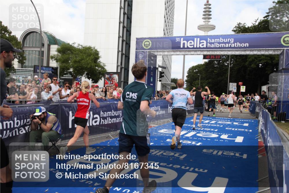 29.06.2025 - hella hamburg halbmarathon Michael Strokosch http://msf.ph/oto/8167345 29.06.2025 10:35:32 Ziel 1344, 1889, 4050, 10771, 15390, 15931, 15959, 16695, 16811, 19022 meine-sportfotos.de