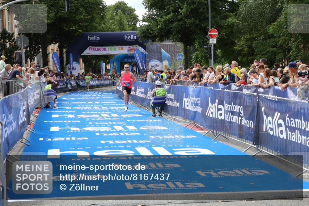 29.06.2025 - hella hamburg halbmarathon Zöllner http://msf.ph/oto/8167437 29.06.2025 10:18:05 Ziel 19072 meine-sportfotos.de