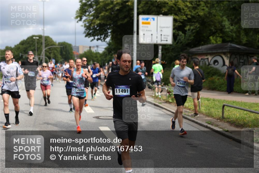 29.06.2025 - hella hamburg halbmarathon Yannick Fuchs http://msf.ph/oto/8167453 29.06.2025 10:40:49 20KM 1139, 2222, 2842, 3087, 4091, 4237, 4497, 4949, 5459, 6373, 6388, 6421, 6691, 6700, 6978, 7335, 8023, 8142, 8482, 8981, 9232, 9386, 9529, 9786, 9794, 11185, 11491, 12171, 12269, 12579, 12651, 12891, 13630, 13698, 13728, 13782, 13940, 14045, 14262, 14541, 14722, 15133, 15149, 15157, 15206, 15684, 15900, 16081, 16127, 16136, 16286, 16466, 16475, 17008, 17190, 17281, 17332, 17353, 17461, 17492, 17669, 17865, 17892, 18118, 19128 meine-sportfotos.de
