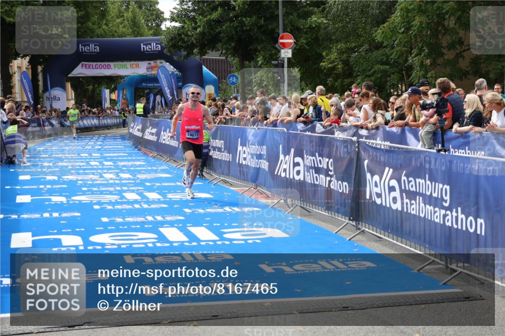 29.06.2025 - hella hamburg halbmarathon Zöllner http://msf.ph/oto/8167465 29.06.2025 10:18:07 Ziel 19072 meine-sportfotos.de