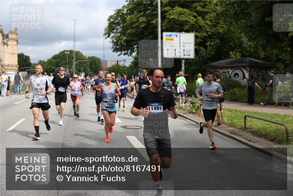 29.06.2025 - hella hamburg halbmarathon Yannick Fuchs http://msf.ph/oto/8167491 29.06.2025 10:40:49 20KM 1139, 2222, 2842, 3087, 4091, 4237, 4497, 4949, 5459, 6373, 6388, 6421, 6691, 6700, 6978, 7335, 8023, 8142, 8482, 8981, 9232, 9386, 9529, 9786, 9794, 11185, 11491, 12171, 12269, 12579, 12651, 12891, 13630, 13698, 13728, 13782, 13940, 14045, 14262, 14541, 14722, 15133, 15149, 15157, 15206, 15684, 15900, 16081, 16127, 16136, 16286, 16466, 16475, 17008, 17190, 17281, 17332, 17353, 17461, 17492, 17669, 17865, 17892, 18118, 19128 meine-sportfotos.de