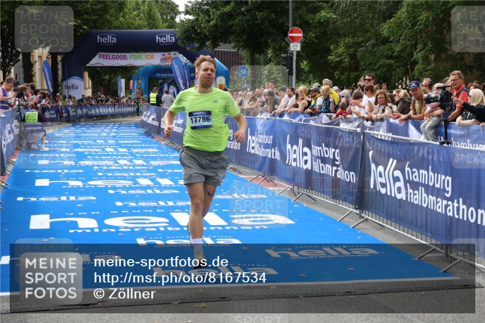 29.06.2025 - hella hamburg halbmarathon Zöllner http://msf.ph/oto/8167534 29.06.2025 10:18:16 Ziel 17786 meine-sportfotos.de