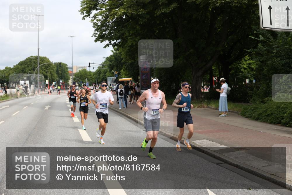 29.06.2025 - hella hamburg halbmarathon Yannick Fuchs http://msf.ph/oto/8167584 29.06.2025 10:23:01 20KM 1122, 2203, 4678, 5367, 7651, 8731, 10106, 10655, 13383, 14757, 15576, 16377, 17354, 18567, 18832 meine-sportfotos.de