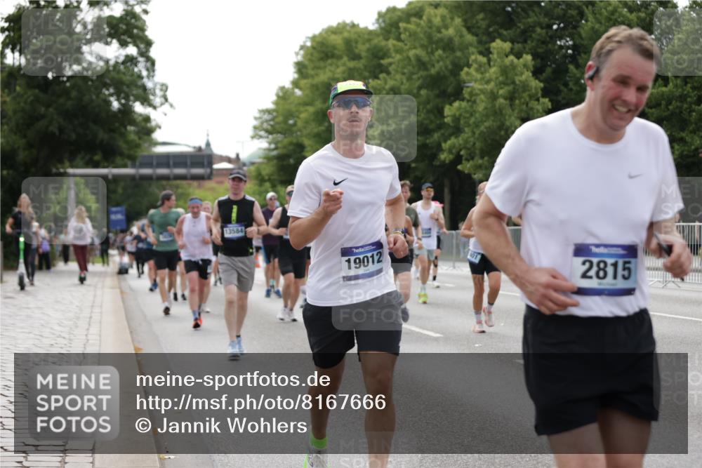 29.06.2025 - hella hamburg halbmarathon Jannik Wohlers http://msf.ph/oto/8167666 29.06.2025 10:21:02 Lombardsbrücke 1072, 1401, 2271, 2635, 2815, 3122, 3770, 3817, 3825, 3826, 4697, 4786, 5373, 5395, 5412, 5493, 6103, 6844, 7375, 7522, 7553, 7781, 8095, 8286, 8844, 9100, 9483, 9499, 9532, 9624, 10374, 10874, 10921, 11117, 11610, 12018, 12368, 13093, 13584, 13937, 14118, 14664, 15267, 15387, 15404, 15603, 15752, 15869, 16045, 16107, 16586, 16600, 17799, 17961, 17969, 18378, 18851, 19012 meine-sportfotos.de