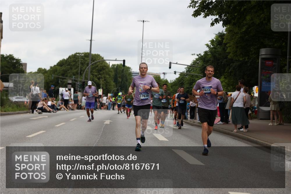 29.06.2025 - hella hamburg halbmarathon Yannick Fuchs http://msf.ph/oto/8167671 29.06.2025 11:00:16 20KM 1034, 1526, 2936, 3039, 4532, 4613, 5150, 0000, 6322, 6462, 6572, 6585, 6706, 7210, 7211, 7826, 9405, 10042, 10074, 10736, 10886, 12371, 14607, 15963, 16166, 16233, 16237, 16355, 17321, 17638, 17707, 17866, 18199, 18525, 18726 meine-sportfotos.de