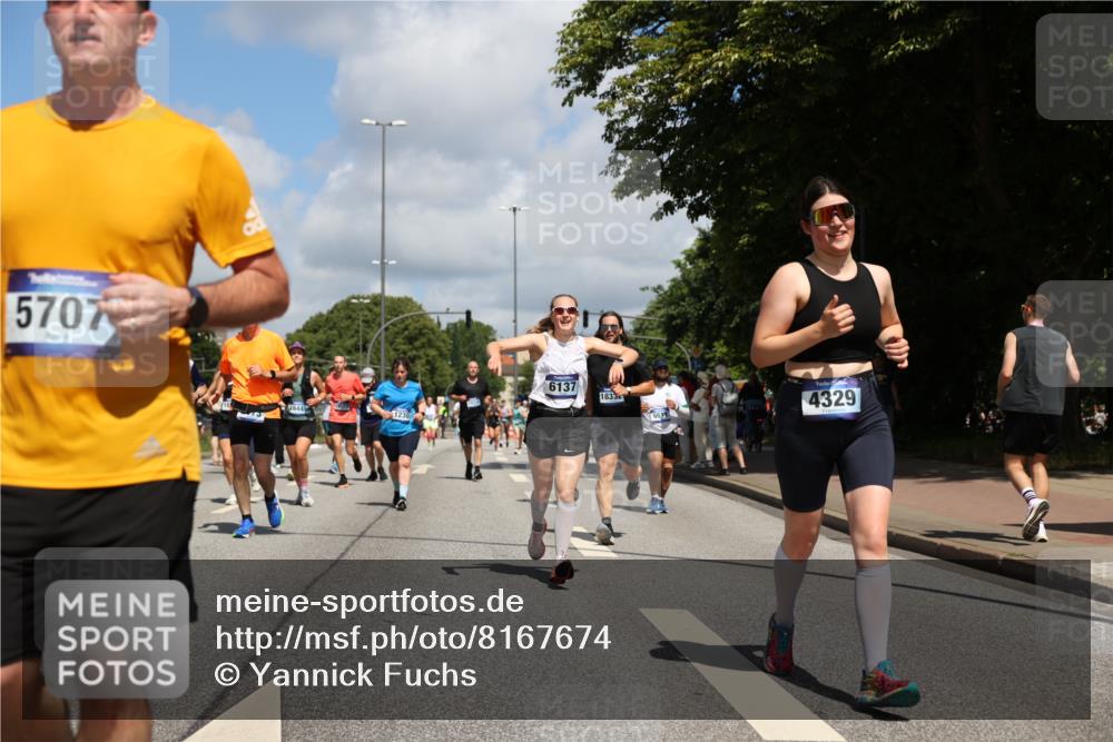 29.06.2025 - hella hamburg halbmarathon Yannick Fuchs http://msf.ph/oto/8167674 29.06.2025 11:37:55 20KM 1230, 1314, 1661, 2173, 2550, 2576, 3524, 3896, 4139, 4329, 4612, 4752, 5139, 5707, 5735, 6137, 6250, 6344, 6379, 6995, 7956, 8984, 9009, 9470, 9937, 9946, 10269, 11421, 11664, 12298, 12318, 12409, 12660, 12661, 13495, 13715, 13957, 15101, 15345, 15536, 16306, 16390, 16449, 16450, 16560, 16577, 17139, 18332, 18400, 18401, 18544, 18674, 18872, 18918 meine-sportfotos.de