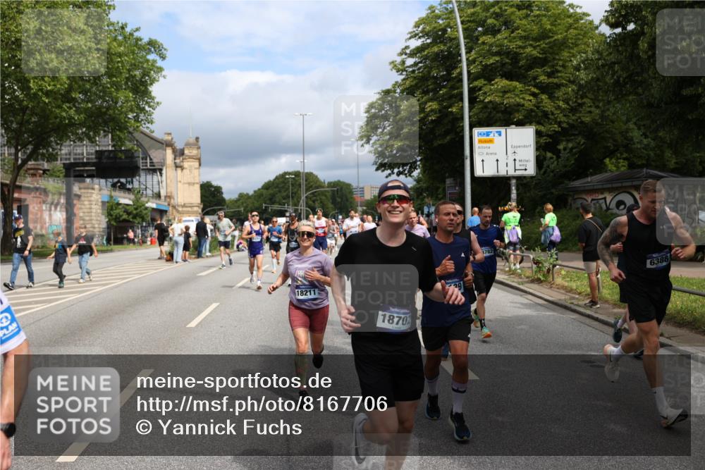 29.06.2025 - hella hamburg halbmarathon Yannick Fuchs http://msf.ph/oto/8167706 29.06.2025 10:40:51 20KM 1139, 2222, 2842, 3087, 4091, 4237, 4497, 4949, 5459, 6373, 6388, 6421, 6691, 6700, 6978, 7335, 8023, 8142, 8482, 8981, 9232, 9386, 9529, 9786, 9794, 11185, 11491, 12171, 12269, 12579, 12651, 12891, 13630, 13698, 13728, 13782, 13940, 14045, 14262, 14449, 14541, 14722, 15133, 15149, 15157, 15206, 15684, 15900, 16081, 16127, 16136, 16286, 16466, 16475, 17008, 17281, 17332, 17353, 17461, 17492, 17669, 17865, 17892, 18118 meine-sportfotos.de