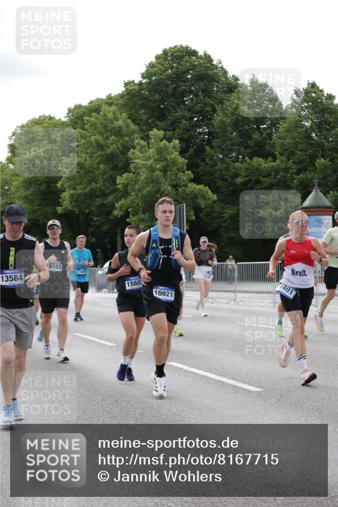 29.06.2025 - hella hamburg halbmarathon Jannik Wohlers http://msf.ph/oto/8167715 29.06.2025 10:21:04 Lombardsbrücke 1072, 1401, 2271, 2635, 2815, 3122, 3770, 3817, 3825, 3826, 4697, 4786, 5122, 5373, 5395, 5412, 5493, 5759, 6103, 6844, 7375, 7522, 7553, 7781, 8095, 8286, 8844, 9100, 9369, 9483, 9499, 9532, 9624, 10374, 10874, 10921, 11117, 11610, 12018, 12041, 12368, 13093, 13584, 13937, 14118, 14664, 15267, 15404, 15603, 15752, 15869, 16045, 16107, 16586, 17799, 17961, 17969, 18378, 18851, 19012 meine-sportfotos.de