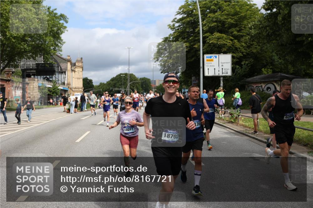 29.06.2025 - hella hamburg halbmarathon Yannick Fuchs http://msf.ph/oto/8167721 29.06.2025 10:40:51 20KM 1139, 2222, 2842, 3087, 4091, 4237, 4497, 4949, 5459, 6373, 6388, 6421, 6691, 6700, 6978, 7335, 8023, 8142, 8482, 8981, 9232, 9386, 9529, 9786, 9794, 11185, 11491, 12171, 12269, 12579, 12651, 12891, 13630, 13698, 13728, 13782, 13940, 14045, 14262, 14449, 14541, 14722, 15133, 15149, 15157, 15206, 15684, 15900, 16081, 16127, 16136, 16286, 16466, 16475, 17008, 17281, 17332, 17353, 17461, 17492, 17669, 17865, 17892, 18118 meine-sportfotos.de