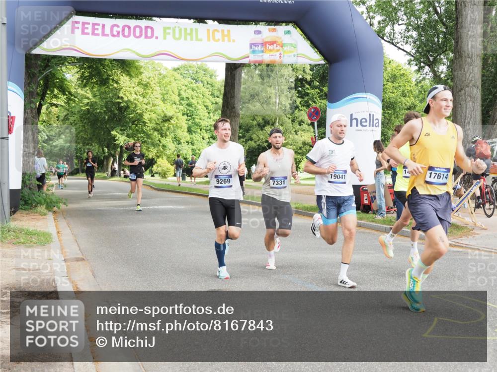 29.06.2025 - hella hamburg halbmarathon MichiJ http://msf.ph/oto/8167843 29.06.2025 10:14:31 Zwischen KM18-KM19 7331, 9269, 12360, 14753, 17614, 18569, 19041 meine-sportfotos.de
