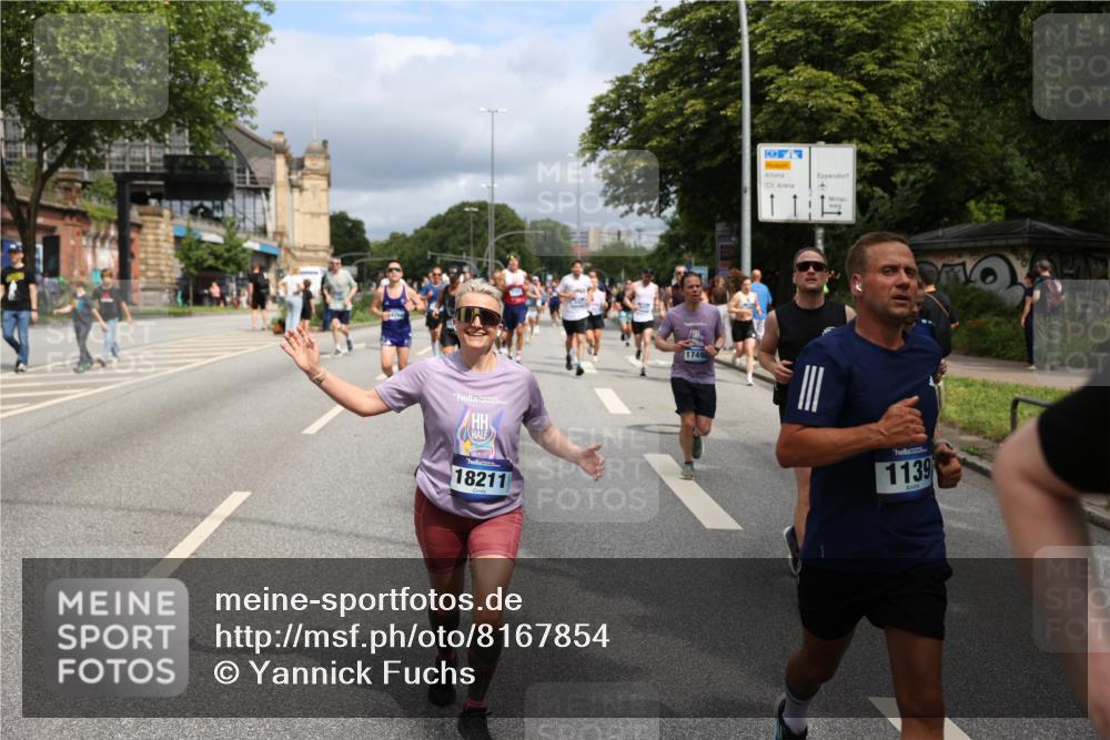 29.06.2025 - hella hamburg halbmarathon Yannick Fuchs http://msf.ph/oto/8167854 29.06.2025 10:40:52 20KM 1139, 2222, 2842, 3087, 4091, 4237, 4497, 4949, 5459, 6373, 6388, 6421, 6691, 6700, 6978, 7335, 8023, 8142, 8482, 8981, 9232, 9386, 9529, 9786, 9794, 11185, 11491, 12171, 12269, 12579, 12651, 12891, 13630, 13698, 13728, 13782, 13940, 14045, 14262, 14449, 14541, 14722, 15133, 15149, 15157, 15206, 15684, 15900, 16081, 16127, 16136, 16286, 16466, 16475, 17008, 17281, 17353, 17461, 17492, 17669, 17865, 17892, 18118 meine-sportfotos.de