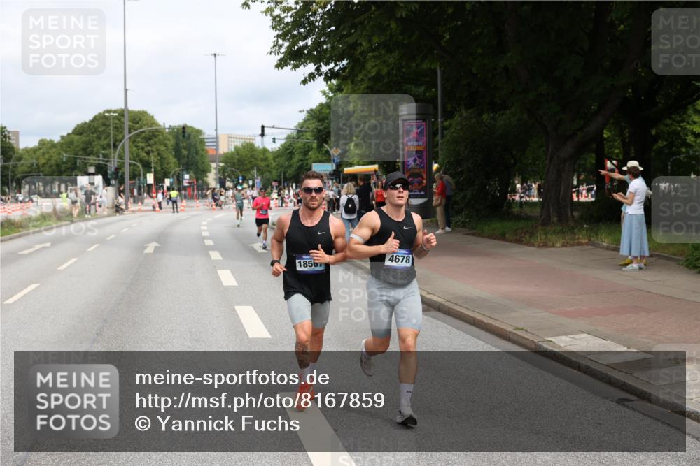 29.06.2025 - hella hamburg halbmarathon Yannick Fuchs http://msf.ph/oto/8167859 29.06.2025 10:23:04 20KM 1122, 3075, 4678, 5367, 7651, 8731, 10106, 12529, 13383, 15576, 16377, 17354, 18567, 18832 meine-sportfotos.de