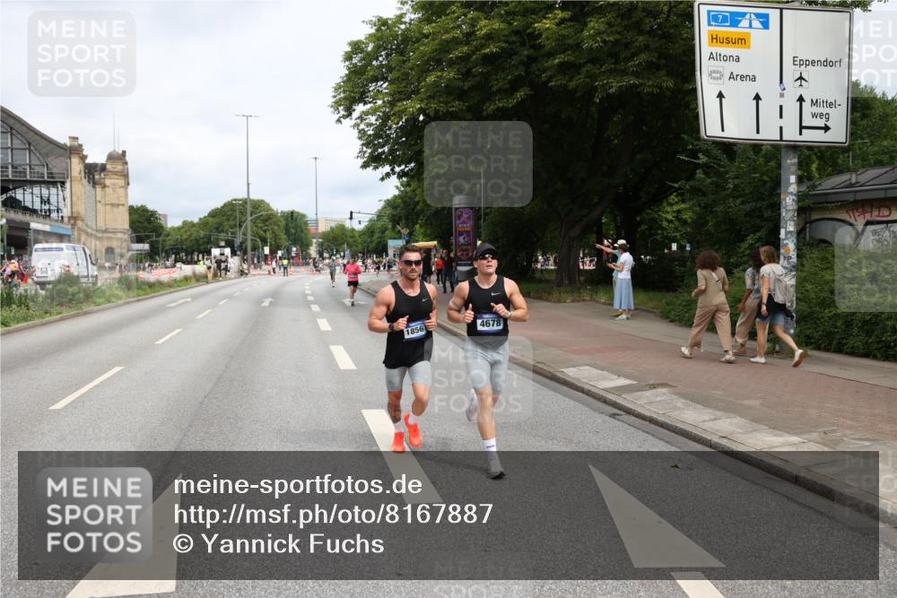 29.06.2025 - hella hamburg halbmarathon Yannick Fuchs http://msf.ph/oto/8167887 29.06.2025 10:23:05 20KM 1122, 3075, 4678, 5367, 7651, 8731, 10106, 12529, 13383, 15576, 16377, 17354, 18567, 18832 meine-sportfotos.de