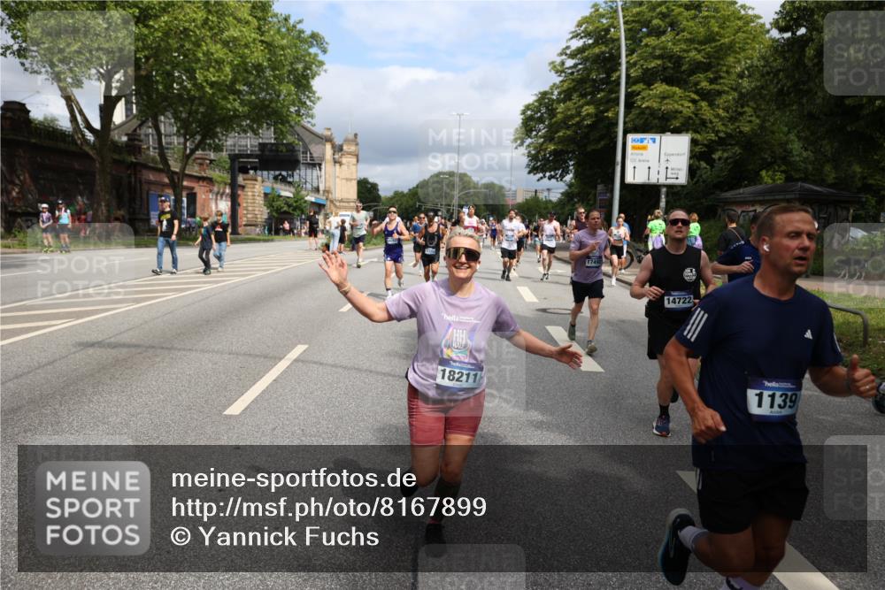 29.06.2025 - hella hamburg halbmarathon Yannick Fuchs http://msf.ph/oto/8167899 29.06.2025 10:40:52 20KM 1139, 2222, 2842, 3087, 4091, 4237, 4497, 4949, 5459, 6373, 6388, 6421, 6691, 6700, 6978, 7335, 8023, 8142, 8482, 8981, 9232, 9386, 9529, 9786, 9794, 11185, 11491, 12171, 12269, 12579, 12651, 12891, 13630, 13698, 13728, 13782, 13940, 14045, 14262, 14449, 14541, 14722, 15133, 15149, 15157, 15206, 15684, 15900, 16081, 16127, 16136, 16286, 16466, 16475, 17008, 17281, 17353, 17461, 17492, 17669, 17865, 17892, 18118 meine-sportfotos.de