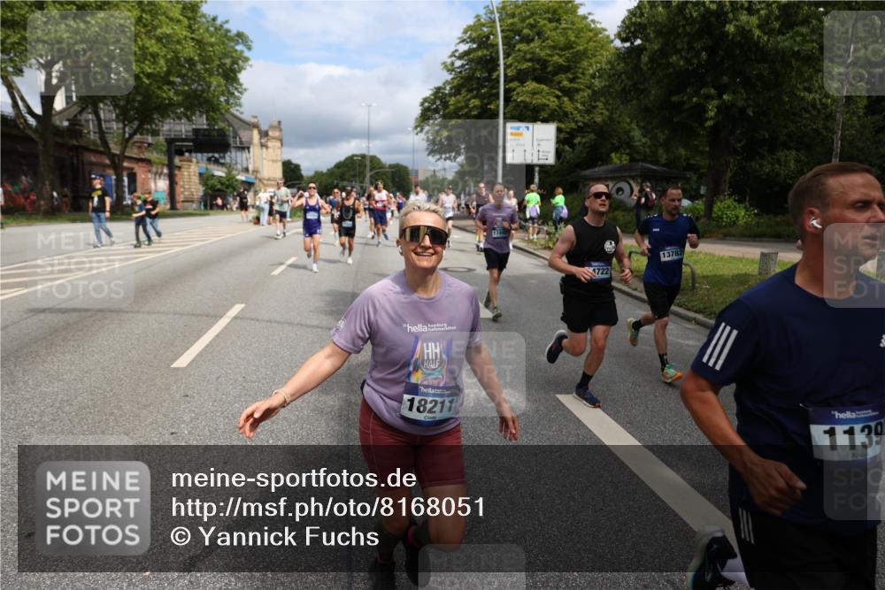 29.06.2025 - hella hamburg halbmarathon Yannick Fuchs http://msf.ph/oto/8168051 29.06.2025 10:40:53 20KM 1139, 2222, 2842, 3087, 4091, 4237, 4497, 4949, 5459, 6373, 6388, 6421, 6691, 6978, 7335, 8023, 8142, 8482, 8981, 9232, 9386, 9497, 9529, 9786, 9794, 10211, 11185, 11491, 11858, 12171, 12269, 12579, 12651, 12808, 12891, 13554, 13630, 13698, 13728, 13782, 13940, 14045, 14262, 14449, 14541, 14722, 15026, 15133, 15149, 15157, 15206, 15684, 15900, 16081, 16127, 16136, 16286, 16466, 16475, 17008, 17281, 17353, 17461, 17492, 17669, 17865, 17892, 18118 meine-sportfotos.de