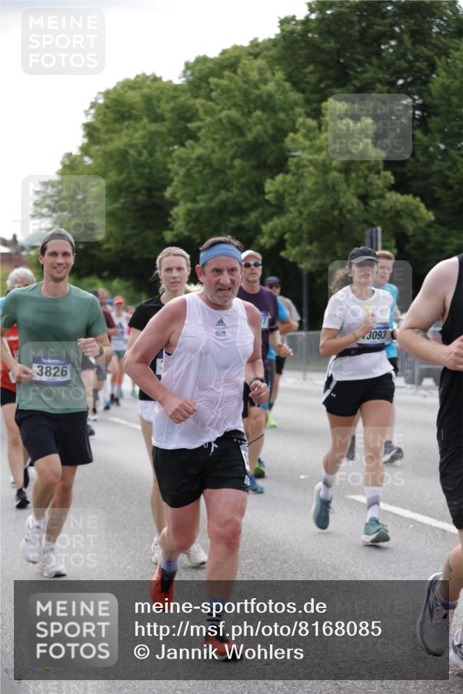 29.06.2025 - hella hamburg halbmarathon Jannik Wohlers http://msf.ph/oto/8168085 29.06.2025 10:21:06 Lombardsbrücke 1072, 1401, 2271, 2635, 2815, 3122, 3770, 3817, 3825, 3826, 4697, 4786, 5122, 5373, 5395, 5412, 5493, 5759, 5957, 6086, 6103, 6844, 7375, 7522, 7553, 7781, 8095, 8286, 8896, 9100, 9369, 9483, 9499, 9532, 9624, 10374, 10874, 10921, 11117, 11610, 12018, 12041, 12368, 12402, 13093, 13584, 13937, 14118, 14278, 14664, 15267, 15404, 15603, 15752, 15869, 16045, 16107, 17799, 17961, 17969, 18378, 18851, 19012 meine-sportfotos.de