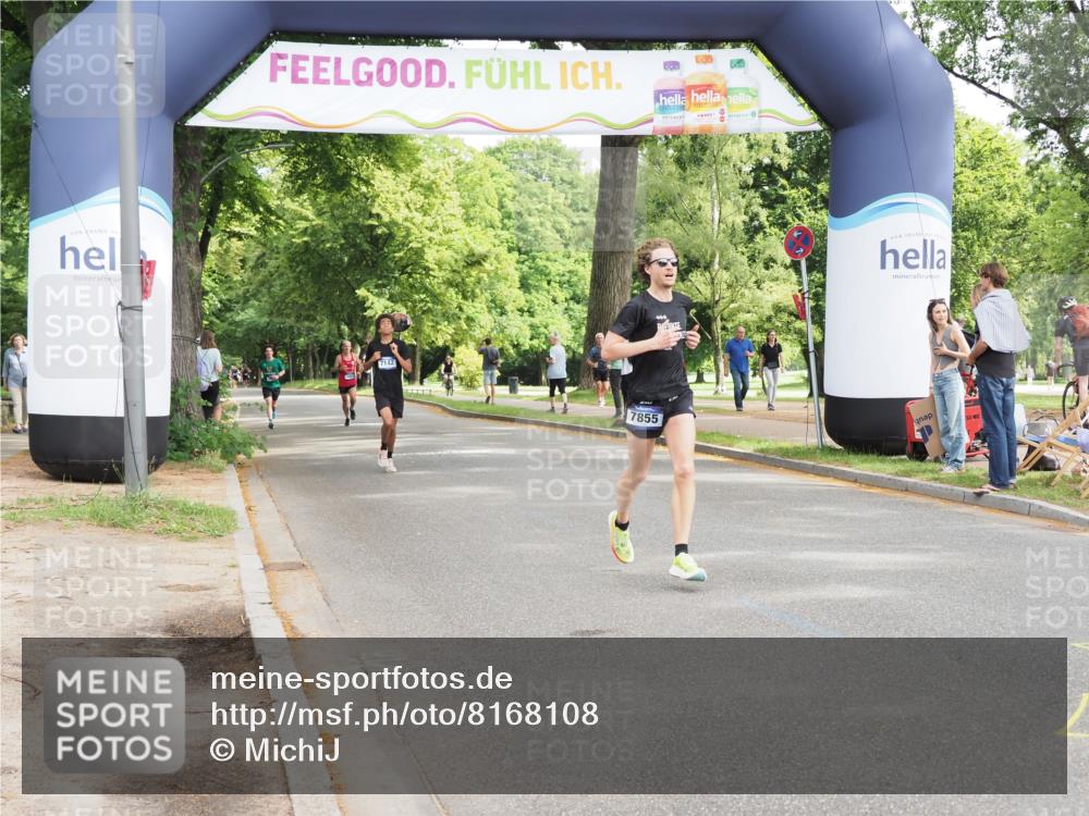 29.06.2025 - hella hamburg halbmarathon MichiJ http://msf.ph/oto/8168108 29.06.2025 10:14:33 Zwischen KM18-KM19 7331, 9269, 14753, 17614, 18569, 19041 meine-sportfotos.de