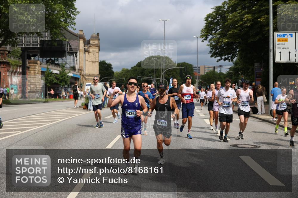 29.06.2025 - hella hamburg halbmarathon Yannick Fuchs http://msf.ph/oto/8168161 29.06.2025 10:40:54 20KM 1139, 2222, 2842, 3087, 4091, 4237, 4497, 4949, 5459, 6373, 6388, 6421, 6691, 6978, 7335, 8023, 8142, 8482, 8981, 9232, 9386, 9497, 9529, 9786, 9794, 10208, 10211, 11185, 11491, 11858, 12171, 12269, 12579, 12651, 12808, 12891, 13554, 13698, 13728, 13782, 13940, 14045, 14262, 14449, 14541, 14722, 15026, 15133, 15149, 15157, 15206, 15684, 15900, 16081, 16127, 16136, 16286, 16466, 16475, 17008, 17281, 17353, 17461, 17492, 17669, 17865, 17892, 18118 meine-sportfotos.de