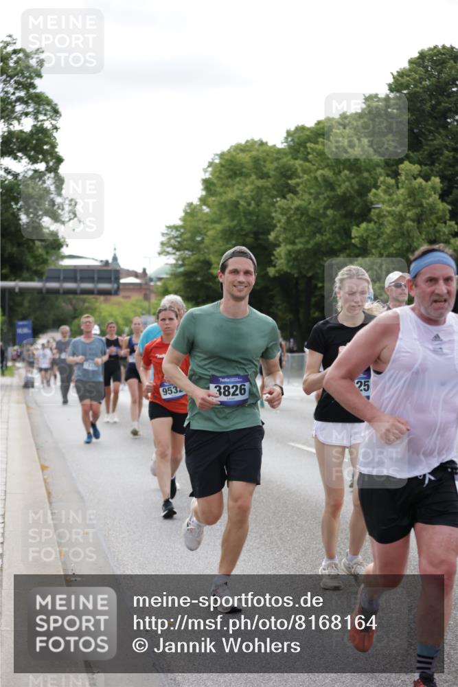29.06.2025 - hella hamburg halbmarathon Jannik Wohlers http://msf.ph/oto/8168164 29.06.2025 10:21:07 Lombardsbrücke 1072, 1401, 2271, 2635, 2815, 3122, 3770, 3817, 3825, 3826, 4697, 4786, 5122, 5373, 5395, 5412, 5493, 5759, 5957, 6086, 6103, 6844, 7375, 7522, 7553, 7612, 7781, 8095, 8286, 8896, 9100, 9369, 9483, 9499, 9532, 9624, 10374, 10874, 10921, 11117, 11610, 12018, 12041, 12368, 12402, 12659, 13093, 13584, 13937, 14118, 14278, 14664, 15267, 15404, 15603, 15752, 15869, 16045, 16107, 17799, 17969, 18378, 18851, 19012 meine-sportfotos.de