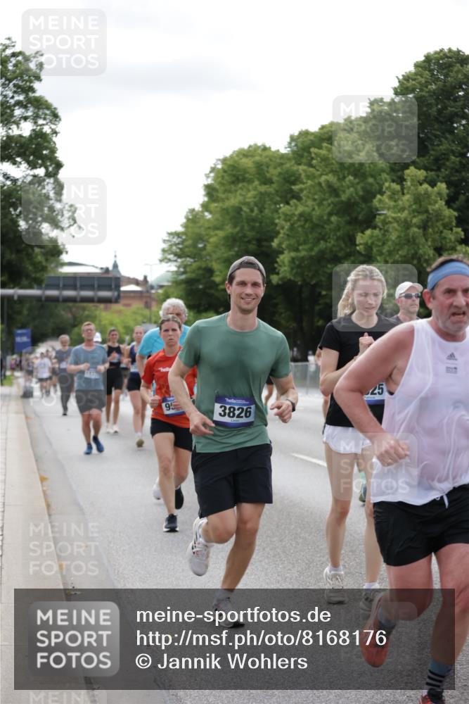 29.06.2025 - hella hamburg halbmarathon Jannik Wohlers http://msf.ph/oto/8168176 29.06.2025 10:21:07 Lombardsbrücke 1072, 1401, 2271, 2635, 2815, 3122, 3770, 3817, 3825, 3826, 4697, 4786, 5122, 5373, 5395, 5412, 5493, 5759, 5957, 6086, 6103, 6844, 7375, 7522, 7553, 7612, 7781, 8095, 8286, 8896, 9100, 9369, 9483, 9499, 9532, 9624, 10374, 10874, 10921, 11117, 11610, 12018, 12041, 12368, 12402, 12659, 13093, 13584, 13937, 14118, 14278, 14664, 15267, 15404, 15603, 15752, 15869, 16045, 16107, 17799, 17969, 18378, 18851, 19012 meine-sportfotos.de
