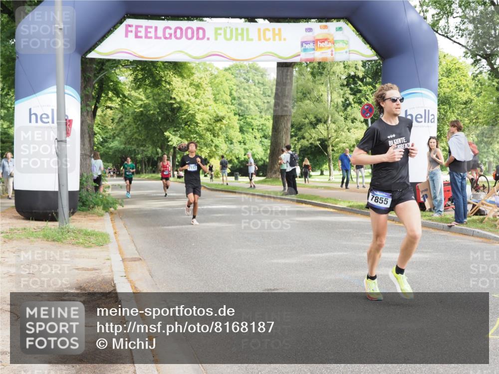 29.06.2025 - hella hamburg halbmarathon MichiJ http://msf.ph/oto/8168187 29.06.2025 10:14:34 Zwischen KM18-KM19 7331, 7855, 9269, 14753, 17614, 19041 meine-sportfotos.de