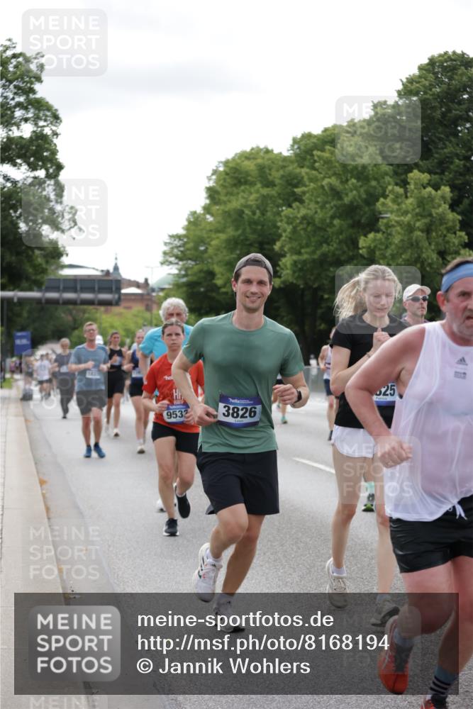 29.06.2025 - hella hamburg halbmarathon Jannik Wohlers http://msf.ph/oto/8168194 29.06.2025 10:21:07 Lombardsbrücke 1072, 1401, 2271, 2635, 2815, 3122, 3770, 3817, 3825, 3826, 4697, 4786, 5122, 5373, 5395, 5412, 5493, 5759, 5957, 6086, 6103, 6844, 7375, 7522, 7553, 7612, 7781, 8095, 8286, 8896, 9100, 9369, 9483, 9499, 9532, 9624, 10374, 10874, 10921, 11117, 11610, 12018, 12041, 12368, 12402, 12659, 13093, 13584, 13937, 14118, 14278, 14664, 15267, 15404, 15603, 15752, 15869, 16045, 16107, 17799, 17969, 18378, 18851, 19012 meine-sportfotos.de
