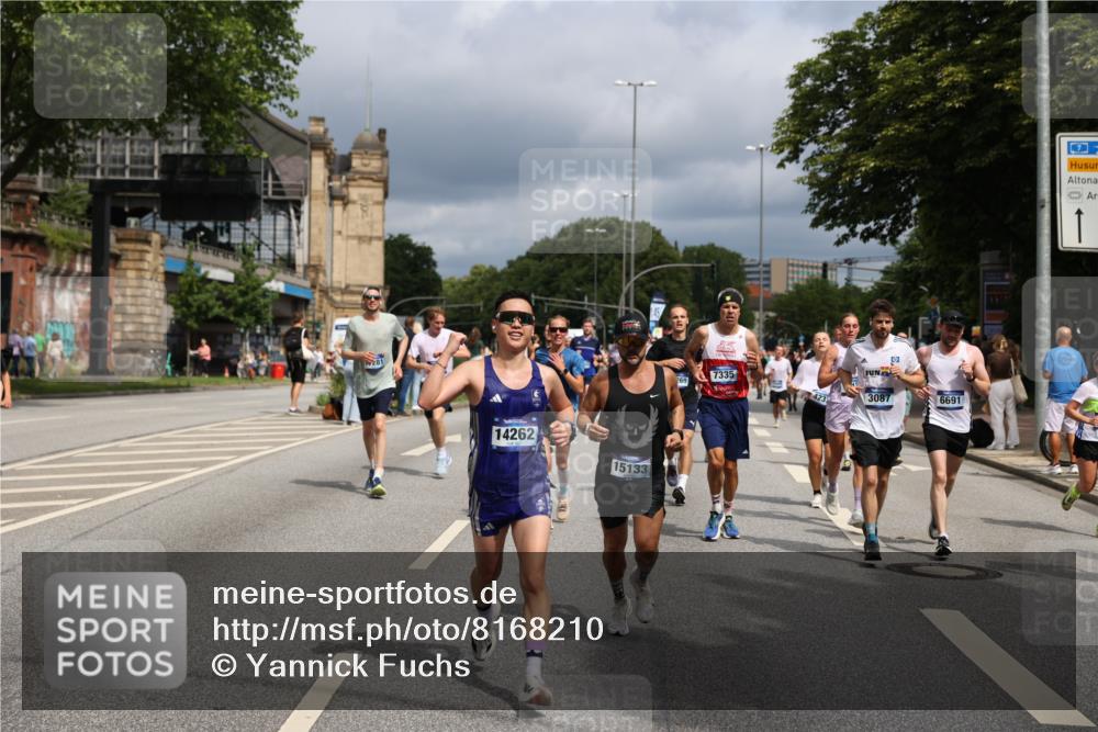 29.06.2025 - hella hamburg halbmarathon Yannick Fuchs http://msf.ph/oto/8168210 29.06.2025 10:40:54 20KM 1139, 2222, 2842, 3087, 4091, 4237, 4497, 4949, 5459, 6373, 6388, 6421, 6691, 6978, 7335, 8023, 8142, 8482, 8981, 9232, 9386, 9497, 9529, 9786, 9794, 10208, 10211, 11185, 11491, 11858, 12171, 12269, 12579, 12651, 12808, 12891, 13554, 13698, 13728, 13782, 13940, 14045, 14262, 14449, 14541, 14722, 15026, 15133, 15149, 15157, 15206, 15684, 15900, 16081, 16127, 16136, 16286, 16466, 16475, 17008, 17281, 17353, 17461, 17492, 17669, 17865, 17892, 18118 meine-sportfotos.de