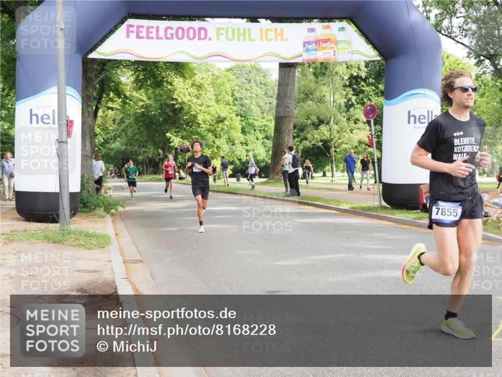 29.06.2025 - hella hamburg halbmarathon MichiJ http://msf.ph/oto/8168228 29.06.2025 10:14:34 Zwischen KM18-KM19 7331, 7855, 9269, 14753, 17614, 19041 meine-sportfotos.de