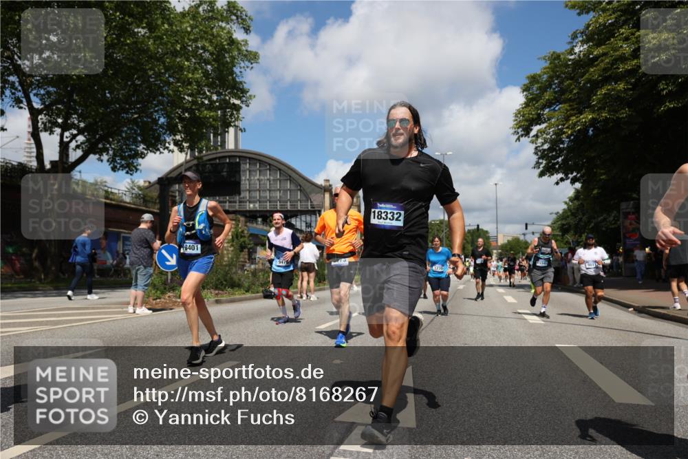 29.06.2025 - hella hamburg halbmarathon Yannick Fuchs http://msf.ph/oto/8168267 29.06.2025 11:37:57 20KM 1230, 1291, 1314, 1661, 2173, 2550, 2576, 3524, 3896, 4139, 4329, 4612, 4752, 5139, 5707, 5735, 6137, 6250, 6344, 6379, 6673, 6995, 7956, 8582, 8984, 9009, 9470, 9811, 9937, 9946, 10269, 11421, 11664, 12298, 12318, 12409, 12660, 12661, 13495, 13715, 13957, 15101, 15345, 15536, 16002, 16306, 16390, 16449, 16450, 16560, 16577, 17139, 18332, 18400, 18401, 18544, 18674, 18872, 18888 meine-sportfotos.de
