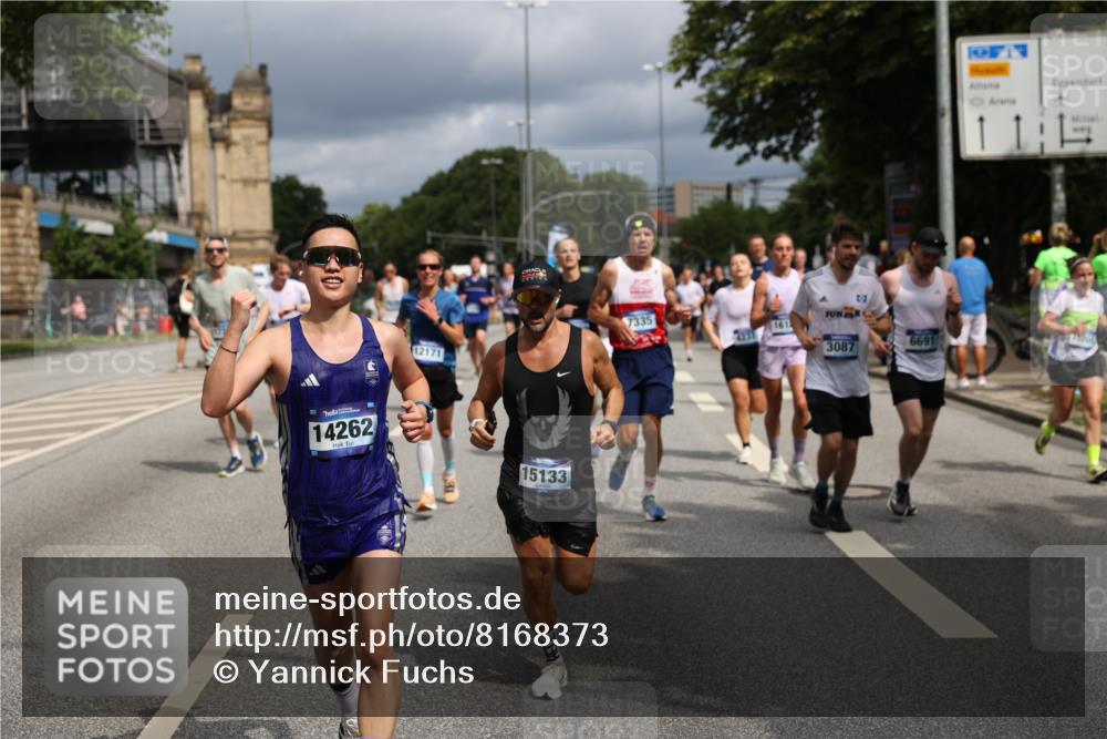 29.06.2025 - hella hamburg halbmarathon Yannick Fuchs http://msf.ph/oto/8168373 29.06.2025 10:40:55 20KM 1139, 2222, 2842, 3087, 4091, 4237, 4497, 4949, 5459, 6373, 6388, 6421, 6691, 6978, 7335, 8023, 8142, 8482, 8981, 9232, 9386, 9497, 9529, 9786, 9794, 10208, 10211, 11185, 11491, 11858, 12171, 12269, 12579, 12651, 12808, 12891, 13554, 13698, 13728, 13782, 13940, 14045, 14262, 14449, 14541, 14722, 15026, 15133, 15149, 15157, 15206, 15611, 15684, 15900, 16081, 16127, 16136, 16466, 16475, 17008, 17281, 17353, 17461, 17492, 17669, 17865, 17892, 18118 meine-sportfotos.de