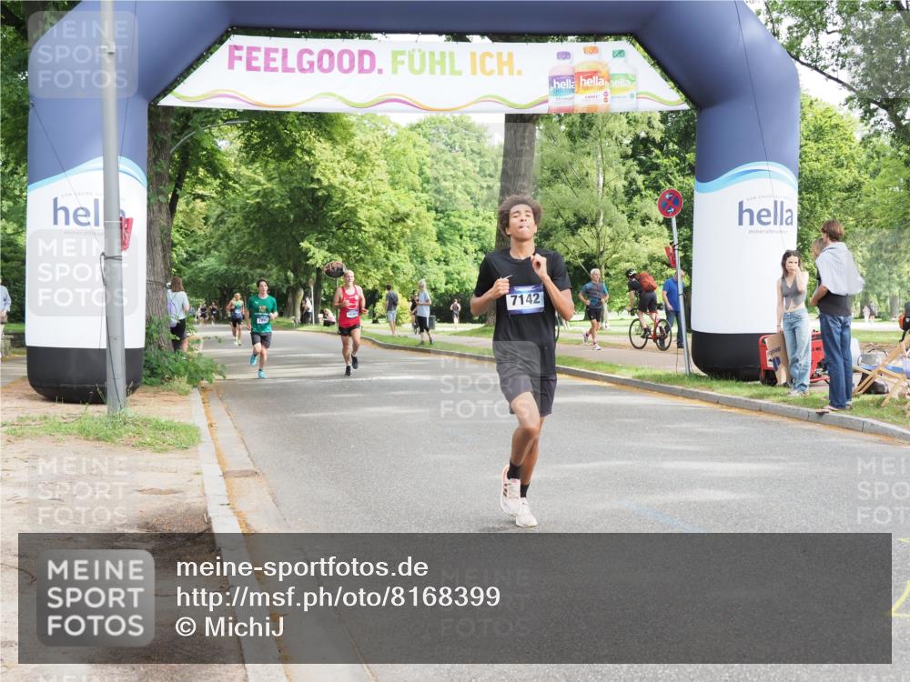 29.06.2025 - hella hamburg halbmarathon MichiJ http://msf.ph/oto/8168399 29.06.2025 10:14:36 Zwischen KM18-KM19 7142, 7331, 7855, 9269, 14753, 17614, 19041 meine-sportfotos.de