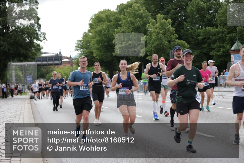 29.06.2025 - hella hamburg halbmarathon Jannik Wohlers http://msf.ph/oto/8168512 29.06.2025 10:21:11 Lombardsbrücke 1072, 1401, 1668, 2815, 3770, 3817, 3825, 3826, 4375, 4376, 4697, 4786, 5122, 5412, 5759, 5957, 6086, 6103, 7375, 7612, 7781, 8095, 8286, 8896, 9100, 9369, 9483, 9499, 9532, 9624, 10374, 10874, 10921, 12018, 12041, 12368, 12402, 12659, 13093, 13584, 13604, 13937, 14118, 14278, 14664, 15267, 15404, 15603, 15869, 16045, 16107, 17799, 17903, 17932, 18378, 18851, 19012 meine-sportfotos.de