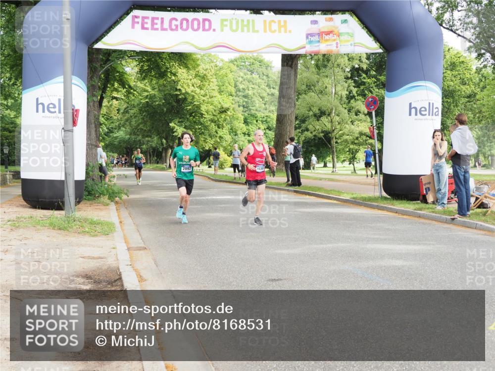 29.06.2025 - hella hamburg halbmarathon MichiJ http://msf.ph/oto/8168531 29.06.2025 10:14:38 Zwischen KM18-KM19 2892, 7142, 7331, 7855, 9269, 16361, 17614 meine-sportfotos.de