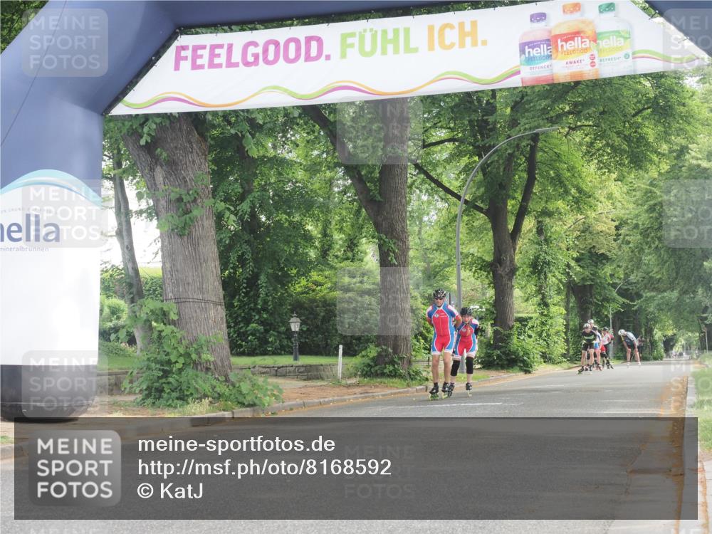 29.06.2025 - hella hamburg halbmarathon KatJ http://msf.ph/oto/8168592 29.06.2025 09:17:14 Zwischen KM18-KM19  meine-sportfotos.de