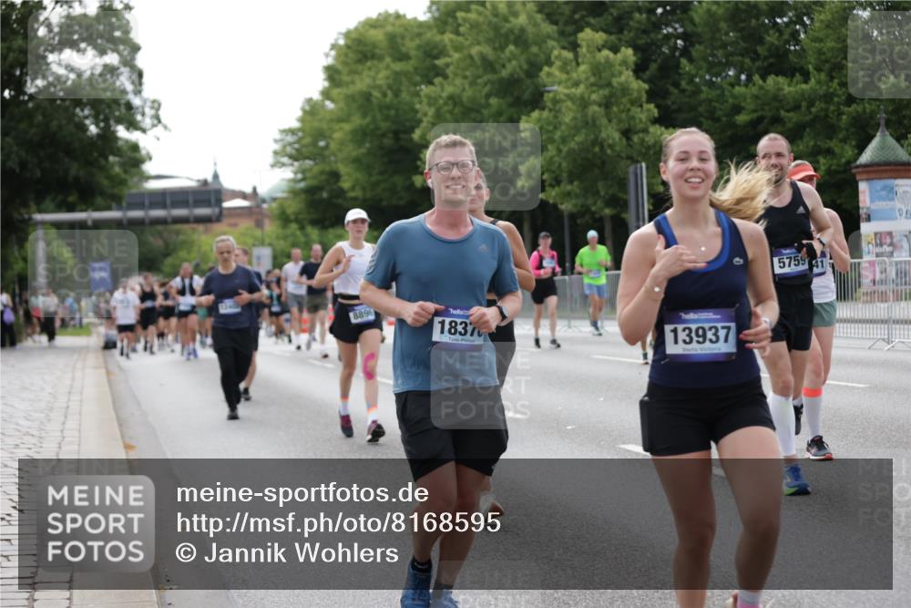 29.06.2025 - hella hamburg halbmarathon Jannik Wohlers http://msf.ph/oto/8168595 29.06.2025 10:21:12 Lombardsbrücke 1072, 1401, 1668, 3770, 3817, 3825, 3826, 4375, 4376, 4697, 4786, 5122, 5412, 5759, 5957, 6086, 6103, 6475, 7375, 7612, 7781, 8095, 8286, 8715, 8896, 9100, 9369, 9483, 9499, 9532, 9624, 10374, 10874, 10921, 12018, 12041, 12368, 12402, 12659, 13093, 13584, 13604, 13937, 14118, 14278, 15267, 15404, 15603, 15869, 16045, 16107, 17799, 17903, 17932, 18378, 18851, 19012 meine-sportfotos.de