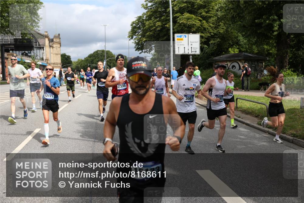 29.06.2025 - hella hamburg halbmarathon Yannick Fuchs http://msf.ph/oto/8168611 29.06.2025 10:40:56 20KM 1139, 2222, 2623, 2842, 3087, 4091, 4237, 4497, 4949, 5459, 6373, 6388, 6421, 6691, 6978, 7335, 8023, 8142, 8482, 8981, 9232, 9386, 9497, 9529, 9786, 9794, 10208, 10211, 11077, 11185, 11491, 11858, 12171, 12269, 12579, 12651, 12808, 12891, 13554, 13698, 13728, 13782, 13940, 14045, 14262, 14415, 14449, 14541, 14722, 15026, 15133, 15149, 15157, 15206, 15611, 15684, 15900, 16081, 16127, 16136, 16466, 16475, 17008, 17281, 17353, 17461, 17492, 17669, 17865, 17892, 18118 meine-sportfotos.de