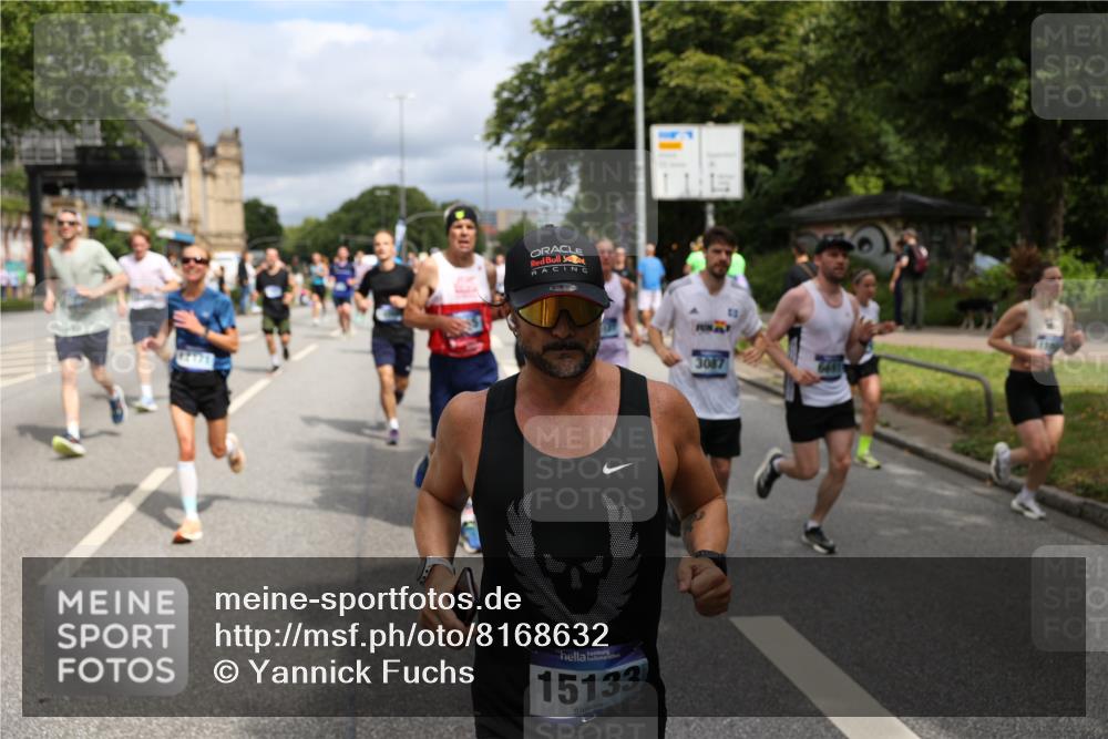 29.06.2025 - hella hamburg halbmarathon Yannick Fuchs http://msf.ph/oto/8168632 29.06.2025 10:40:56 20KM 1139, 2222, 2623, 2842, 3087, 4091, 4237, 4497, 4949, 5459, 6373, 6388, 6421, 6691, 6978, 7335, 8023, 8142, 8482, 8981, 9232, 9386, 9497, 9529, 9786, 9794, 10208, 10211, 11077, 11185, 11491, 11858, 12171, 12269, 12579, 12651, 12808, 12891, 13554, 13698, 13728, 13782, 13940, 14045, 14262, 14415, 14449, 14541, 14722, 15026, 15133, 15149, 15157, 15206, 15611, 15684, 15900, 16081, 16127, 16136, 16466, 16475, 17008, 17281, 17353, 17461, 17492, 17669, 17865, 17892, 18118 meine-sportfotos.de
