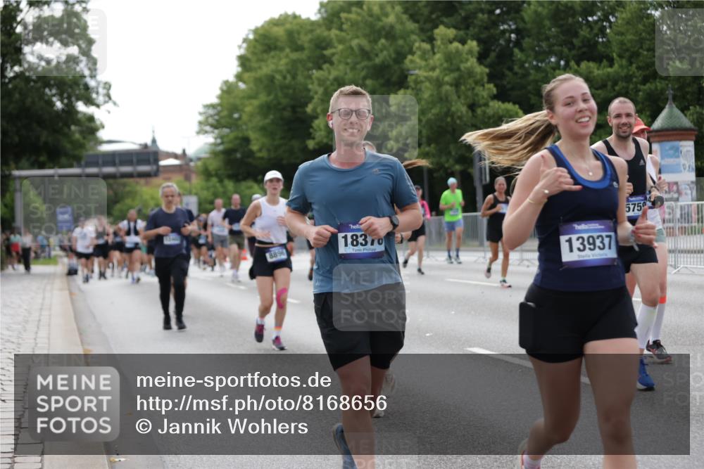 29.06.2025 - hella hamburg halbmarathon Jannik Wohlers http://msf.ph/oto/8168656 29.06.2025 10:21:13 Lombardsbrücke 1072, 1401, 1668, 3770, 3825, 3826, 4375, 4376, 4697, 4786, 5122, 5412, 5759, 5957, 6086, 6103, 6475, 7612, 7781, 8095, 8286, 8715, 8896, 9369, 9483, 9499, 9532, 9624, 10374, 10874, 10921, 12041, 12368, 12402, 12659, 13093, 13584, 13604, 13937, 14118, 14278, 15267, 15404, 15603, 15869, 16045, 17903, 17932, 18378, 18439, 18851 meine-sportfotos.de