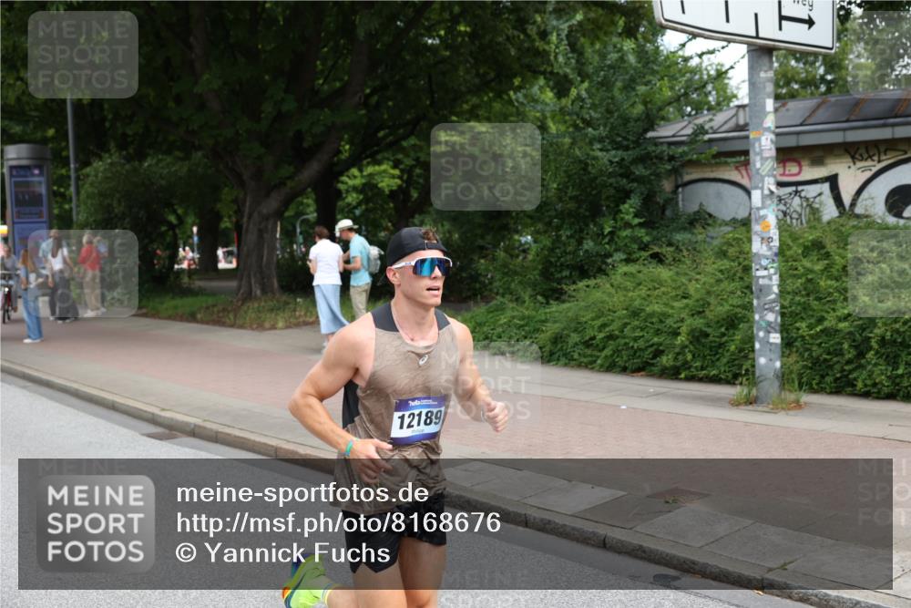 29.06.2025 - hella hamburg halbmarathon Yannick Fuchs http://msf.ph/oto/8168676 29.06.2025 10:23:29 20KM 1953, 2604, 3075, 3968, 7389, 10222, 12189, 12529, 13383, 14140, 15655, 15883, 17374, 17488 meine-sportfotos.de