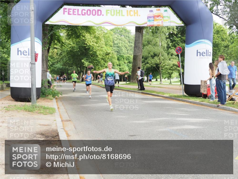 29.06.2025 - hella hamburg halbmarathon MichiJ http://msf.ph/oto/8168696 29.06.2025 10:14:44 Zwischen KM18-KM19 2892, 7142, 14506, 16361 meine-sportfotos.de