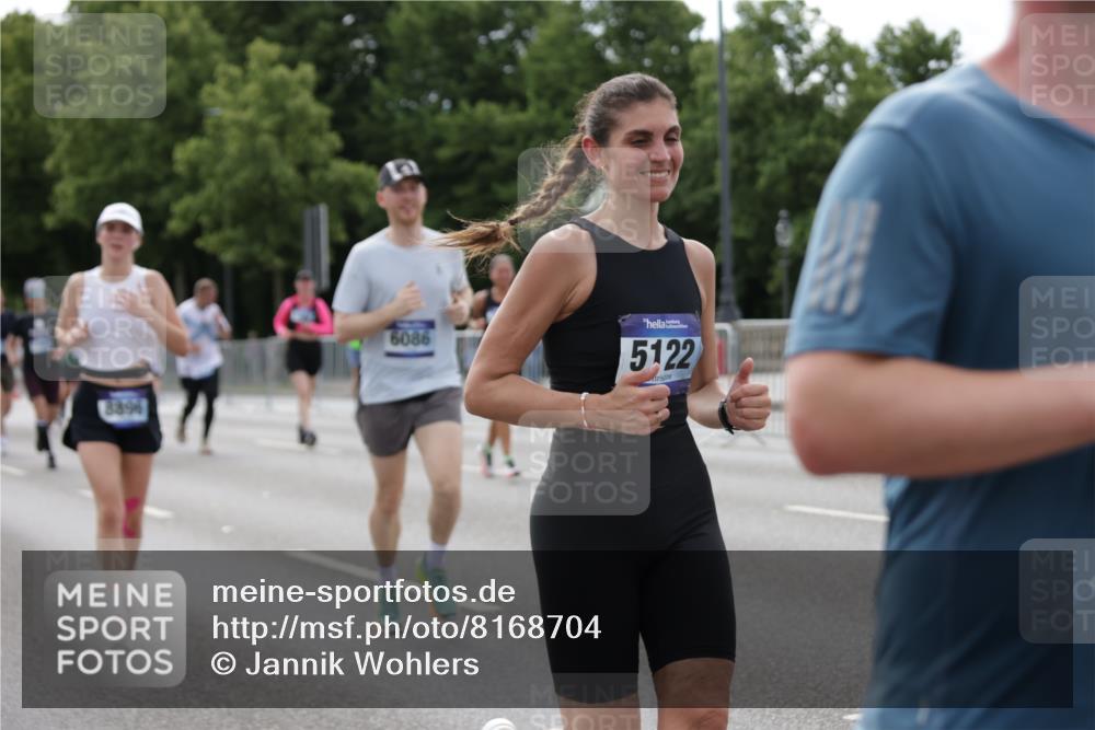 29.06.2025 - hella hamburg halbmarathon Jannik Wohlers http://msf.ph/oto/8168704 29.06.2025 10:21:14 Lombardsbrücke 1072, 1401, 1668, 2529, 3770, 3825, 3826, 4375, 4376, 4697, 4786, 5122, 5412, 5759, 5957, 6086, 6103, 6475, 6805, 7612, 7781, 8286, 8715, 8896, 9369, 9483, 9499, 9532, 9624, 10019, 10374, 10874, 10921, 12041, 12368, 12402, 12659, 13093, 13584, 13604, 13937, 14118, 14278, 15404, 15603, 15869, 16045, 17903, 17932, 18378, 18439, 18851 meine-sportfotos.de