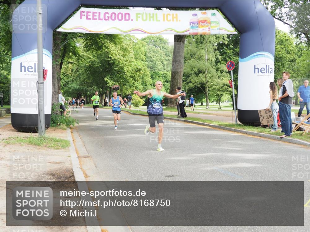 29.06.2025 - hella hamburg halbmarathon MichiJ http://msf.ph/oto/8168750 29.06.2025 10:14:44 Zwischen KM18-KM19 2892, 7142, 14506, 16361 meine-sportfotos.de