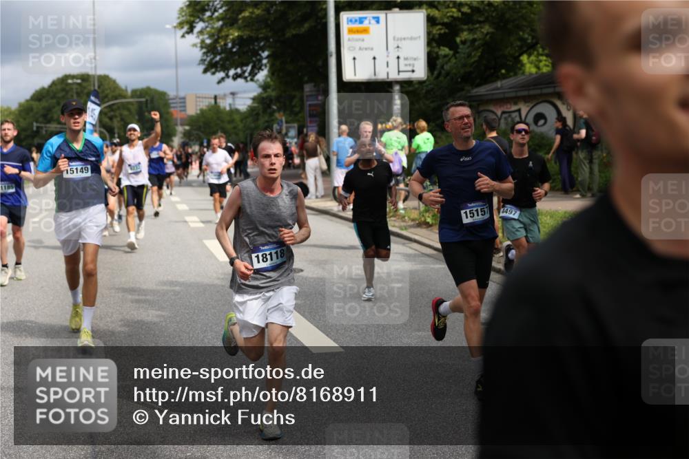 29.06.2025 - hella hamburg halbmarathon Yannick Fuchs http://msf.ph/oto/8168911 29.06.2025 10:40:58 20KM 1139, 2222, 2623, 3087, 4091, 4237, 4497, 5459, 6373, 6388, 6421, 6691, 6978, 7335, 8023, 8142, 8482, 8981, 9232, 9386, 9497, 9529, 9786, 9794, 10208, 10211, 11077, 11185, 11491, 11858, 12171, 12269, 12579, 12651, 12808, 12891, 13554, 13698, 13728, 13782, 13940, 14045, 14262, 14415, 14449, 14541, 14722, 15026, 15133, 15149, 15157, 15206, 15611, 15684, 15900, 16081, 16127, 16136, 16466, 16475, 17008, 17281, 17353, 17461, 17492, 17669, 17865, 17892, 18118 meine-sportfotos.de