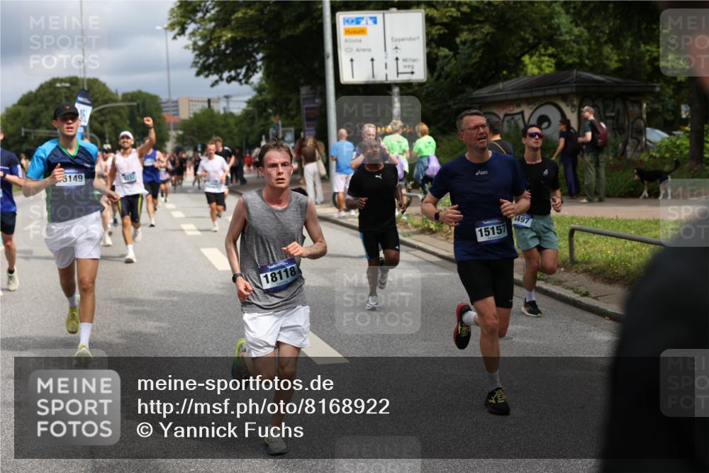29.06.2025 - hella hamburg halbmarathon Yannick Fuchs http://msf.ph/oto/8168922 29.06.2025 10:40:58 20KM 1139, 2222, 2623, 3087, 4091, 4237, 4497, 5459, 6373, 6388, 6421, 6691, 6978, 7335, 8023, 8142, 8482, 8981, 9232, 9386, 9497, 9529, 9786, 9794, 10208, 10211, 11077, 11185, 11491, 11858, 12171, 12269, 12579, 12651, 12808, 12891, 13554, 13698, 13728, 13782, 13940, 14045, 14262, 14415, 14449, 14541, 14722, 15026, 15133, 15149, 15157, 15206, 15611, 15684, 15900, 16081, 16127, 16136, 16466, 16475, 17008, 17281, 17353, 17461, 17492, 17669, 17865, 17892, 18118 meine-sportfotos.de