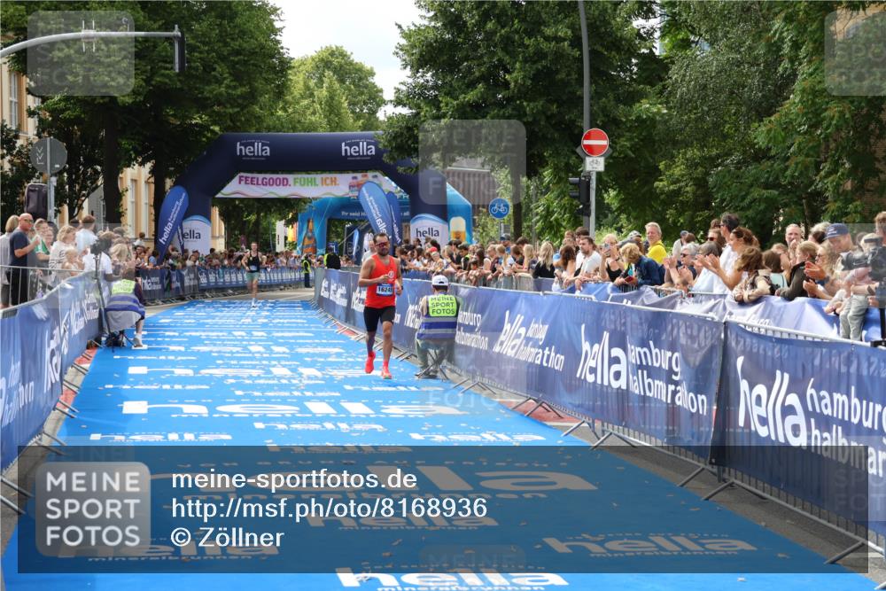 29.06.2025 - hella hamburg halbmarathon Zöllner http://msf.ph/oto/8168936 29.06.2025 10:20:22 Ziel 12373, 14302, 16245 meine-sportfotos.de
