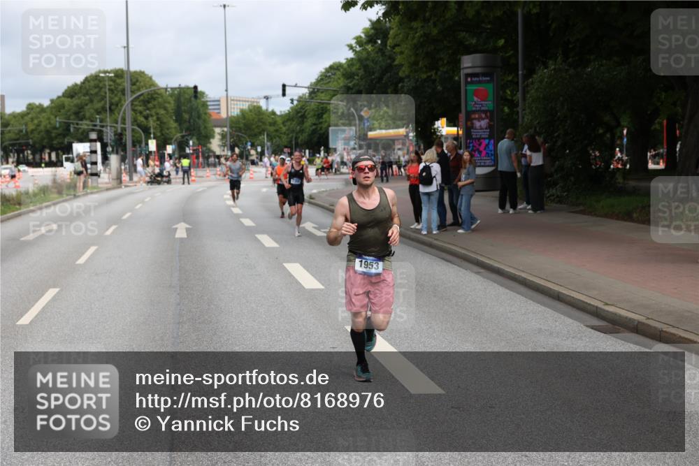 29.06.2025 - hella hamburg halbmarathon Yannick Fuchs http://msf.ph/oto/8168976 29.06.2025 10:23:39 20KM 1953, 2604, 3968, 6090, 7389, 8473, 10222, 10486, 14140, 15655, 15883, 16711, 17374, 17488, 18763 meine-sportfotos.de